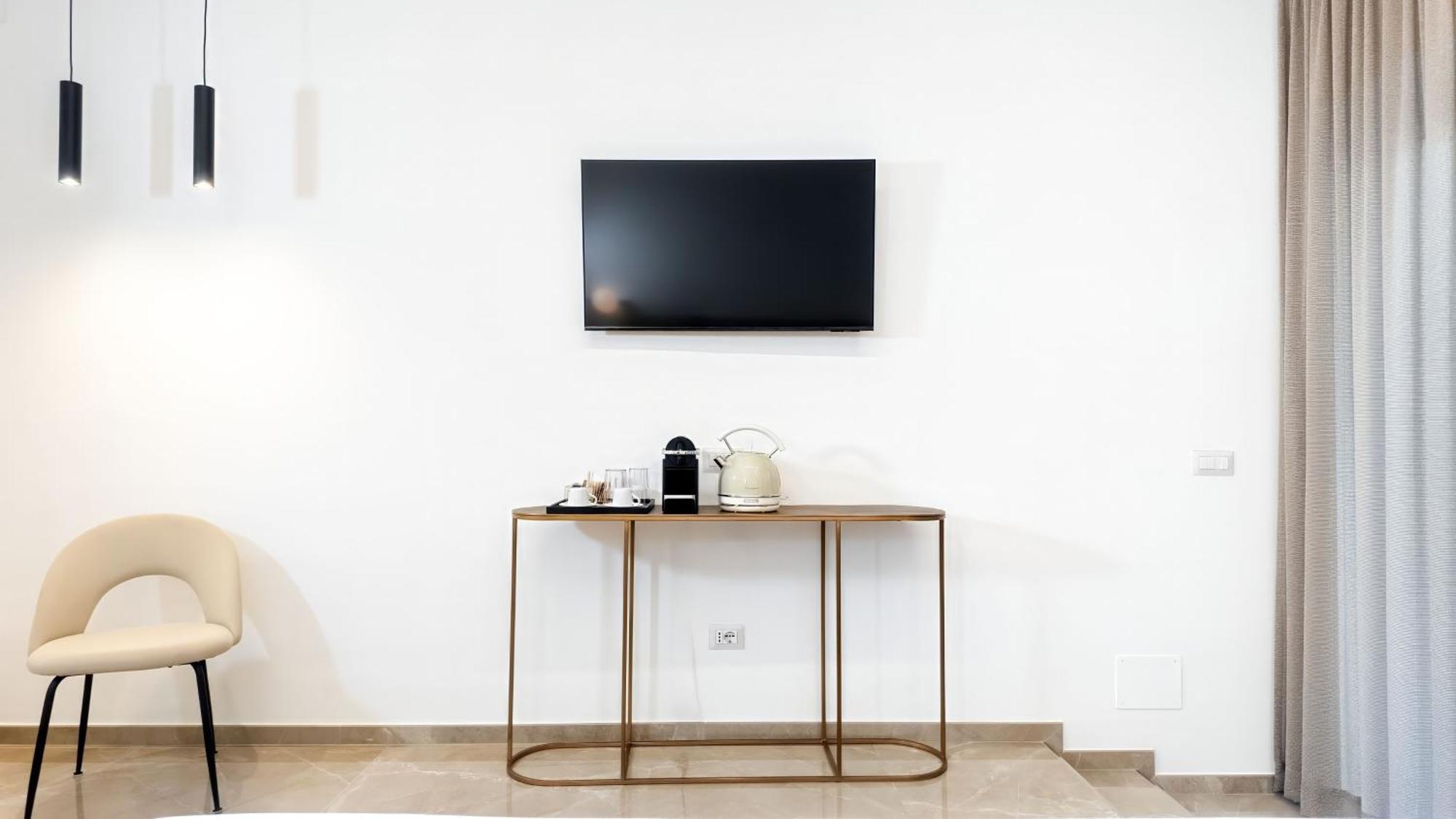 Aura Vatican Suite Rome Room photo